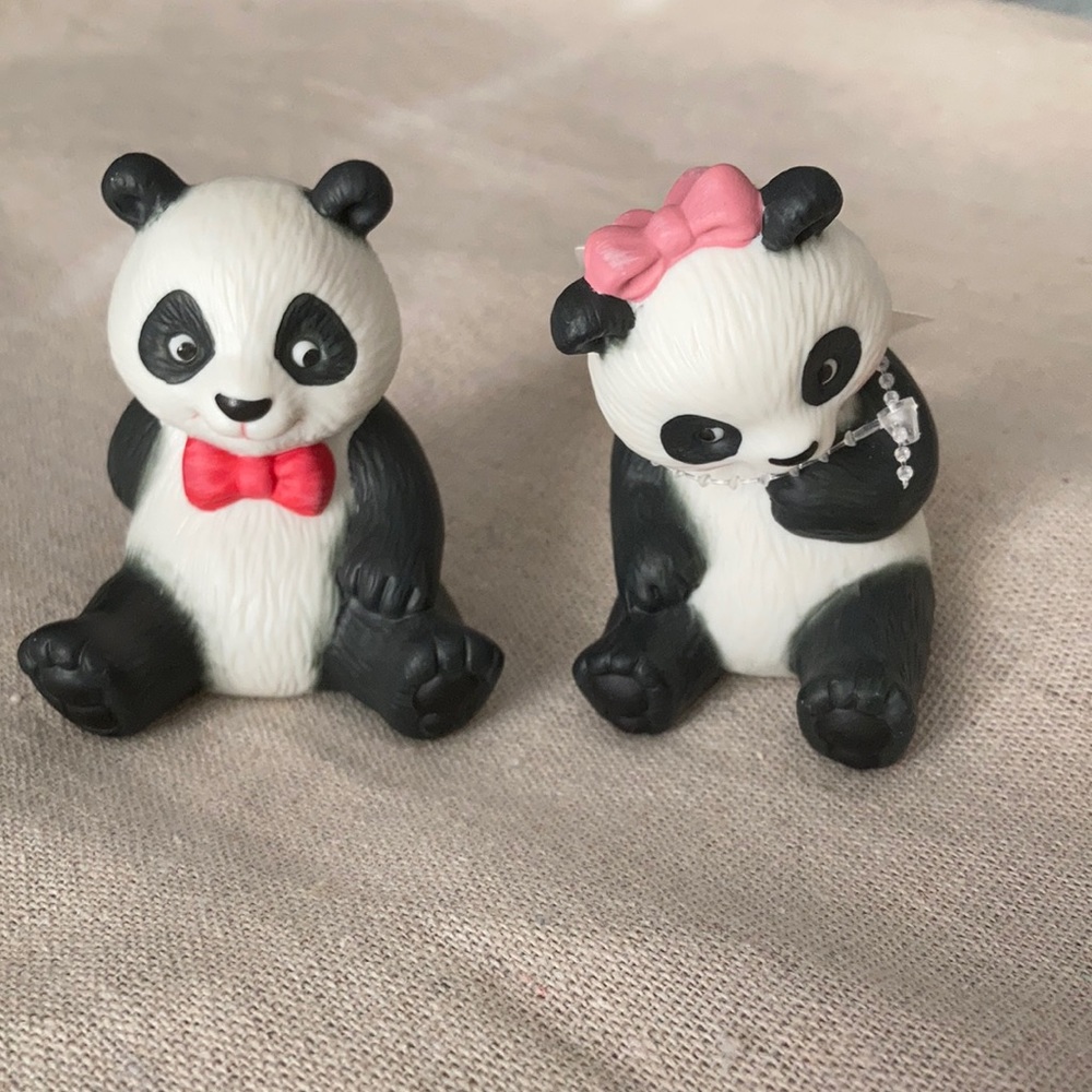 Vintage 1990 Avon panda figurines pair